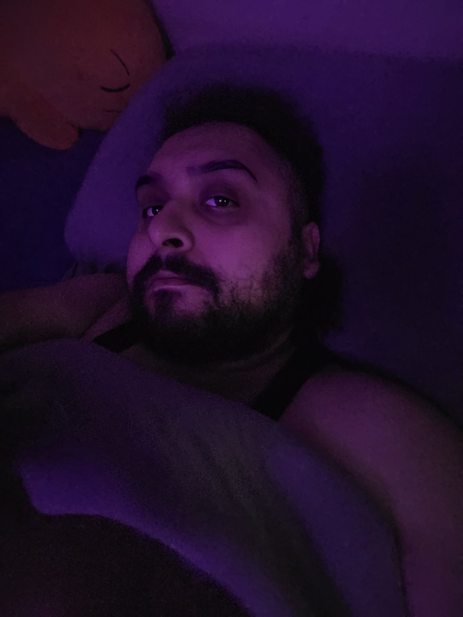 Em_Squar3d's tweet photo. Sleeping with the toes out while the ac blows onto them after a graveyard shift is the best feeling ever. Especially if ure faded. Haha. 😈😶🌫️💨🦶🏽
#gay #latino #feet #420friendly #hairy #guaxican https://t.co/UZipKRvtx1