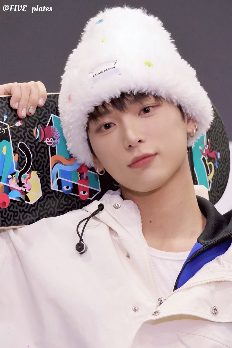 saltandteam's tweet photo. 룽이♡보드 https://t.co/Ucnbm0wuWW