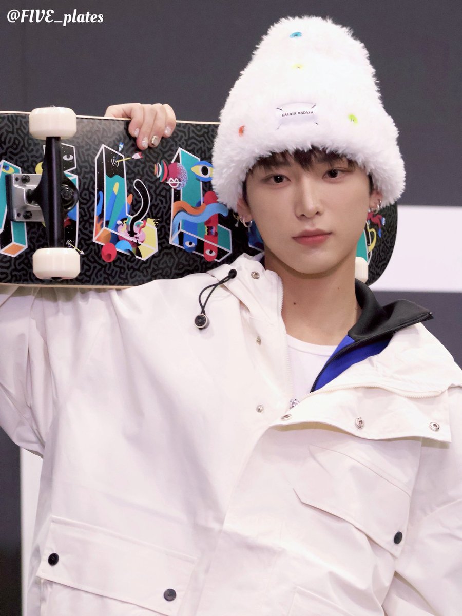 saltandteam's tweet photo. 룽이♡보드 https://t.co/Ucnbm0wuWW
