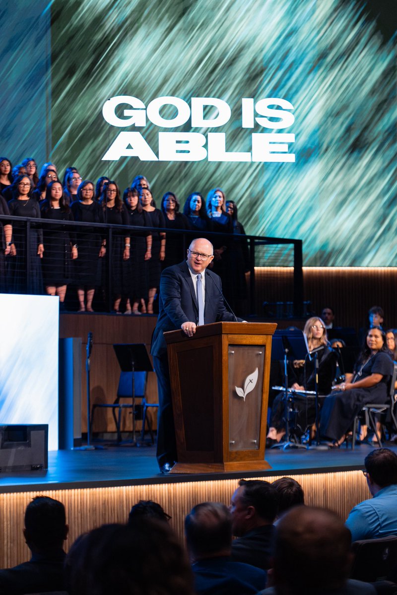 PaulChappell's tweet photo. A joy to preach at @slconference this evening from 2 Corinthians 9:8 on a truth I have seen over and over these past four decades: “God Is Able!” Thankful for the clear moving of God, including many called to the ministry. #GodIsAble #slc26 https://t.co/hsEBER3OP5