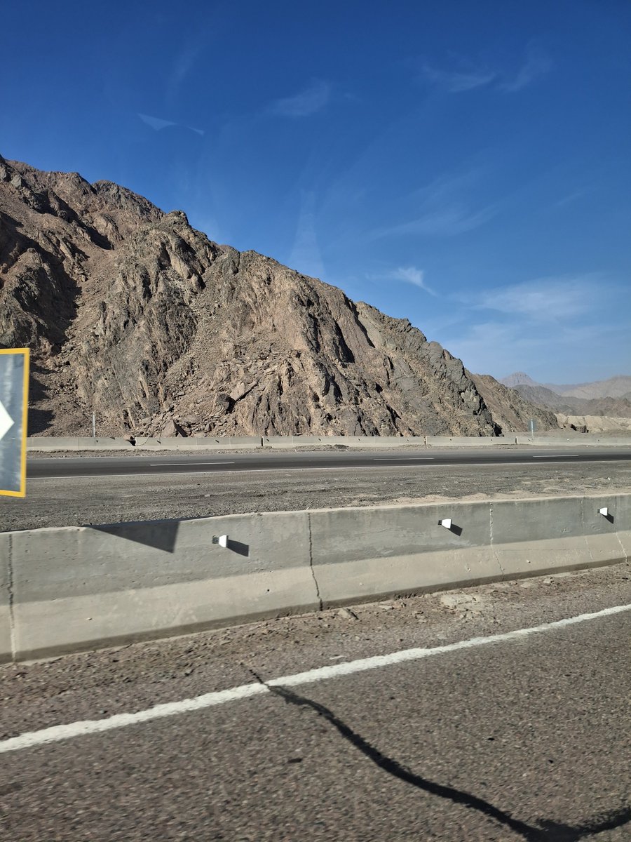 RS30998's tweet photo. ذهب, مصر.
All the way to Dahab 🪸🤿🌊 https://t.co/vNiJAf2i5t