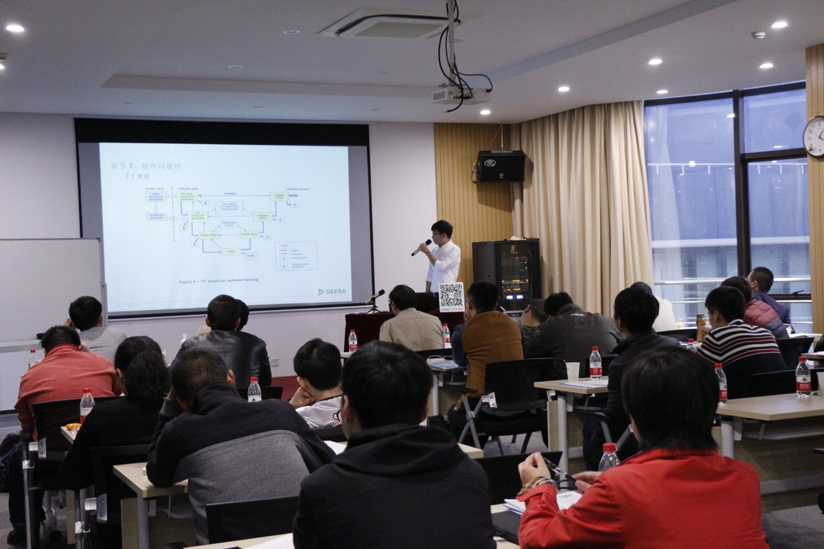 khalnhung413093's tweet photo. Got inspired today at the "Sustainable Urban Design" workshop! Learned actionable strategies to make cities greener and more livable—can’t wait to apply these takeaways to my projects. #UrbanSustainability #ProfessionalGrowth https://t.co/eduvo5mGEV