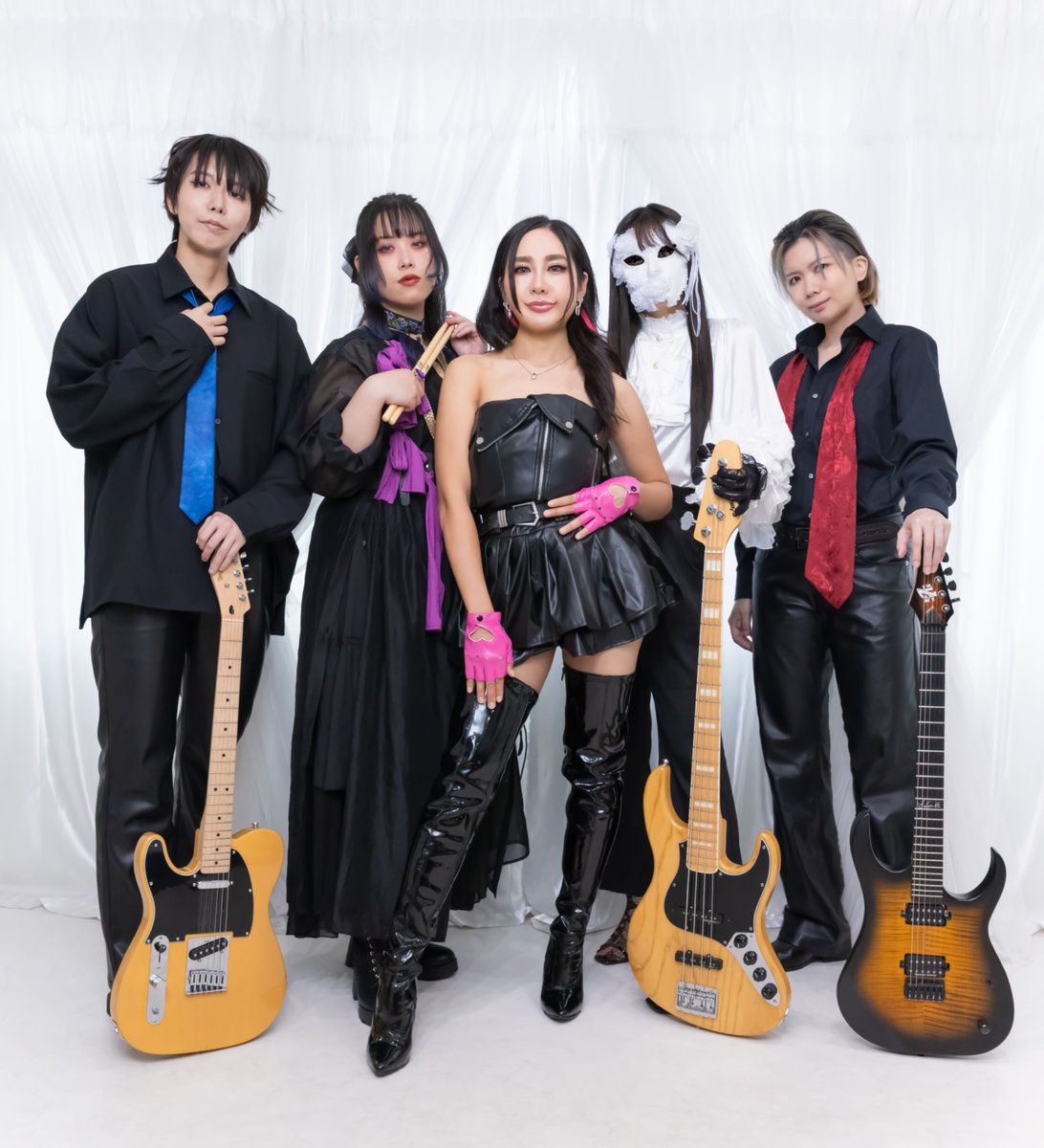 KillerKiss0808's tweet photo. ♔∴∵∴🦋∴∵∴♔

All-female Band
KILLER KISS 始動

♔∴∵∴🦋∴∵∴♔

12/14(月)大塚Deepa
12/23(水)新宿

#KILLERKISS
#キラキス https://t.co/NGWuP9bAlJ
