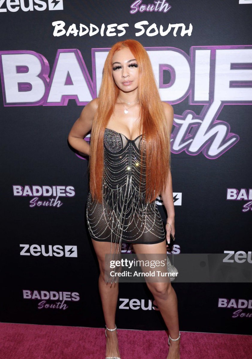 urfablife's tweet photo. @Mj70839083 @rollinn074 @DariusWright_ You have Neek hard face ahh as your profile pic. You shouldn’t be speaking on looks, NO FaceTune! Christina been a baddie. Scotty was NEVER cute. Then or now, yall have to start being honest! https://t.co/Tz3CLsEcFu