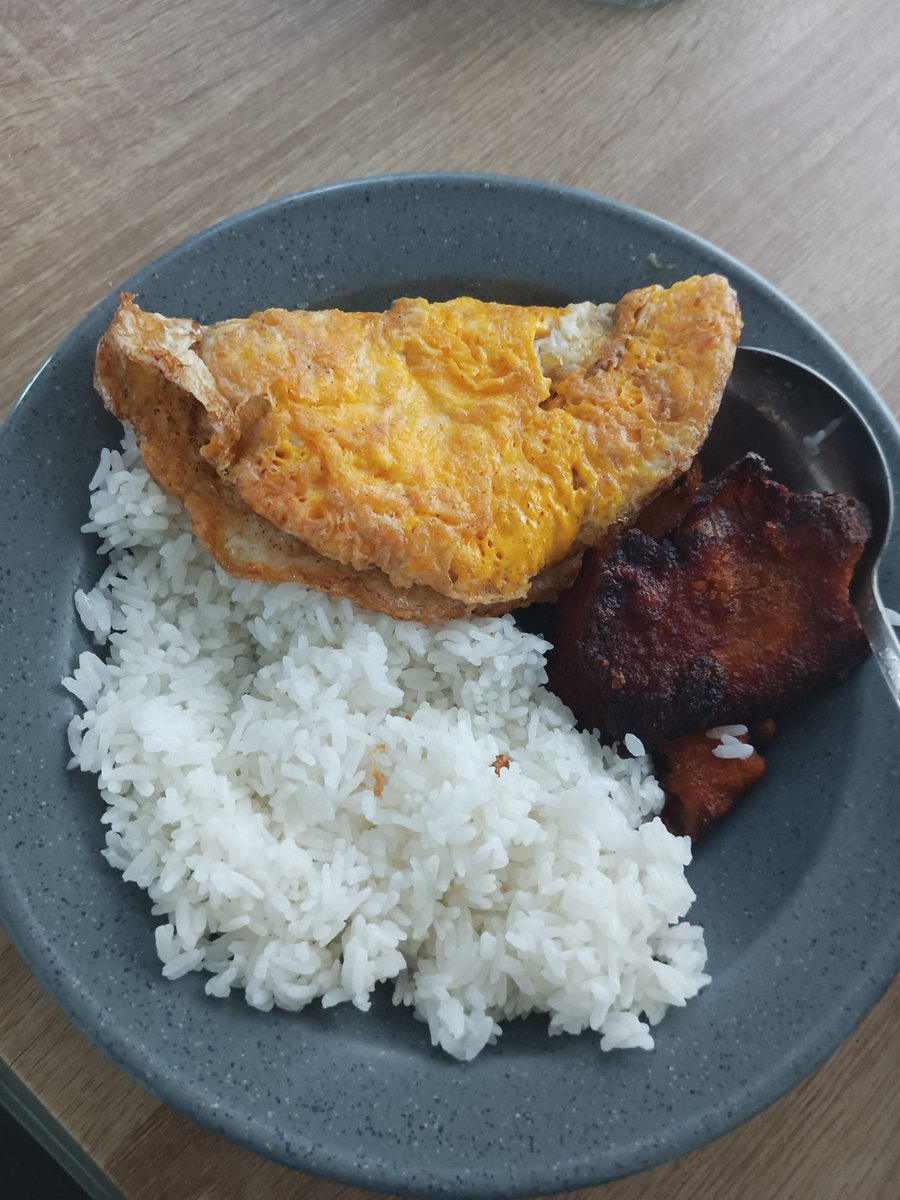 excellarator's tweet photo. everyone is my hater smh my katsu is just a bit extra crispy https://t.co/MXJZ7rA56o