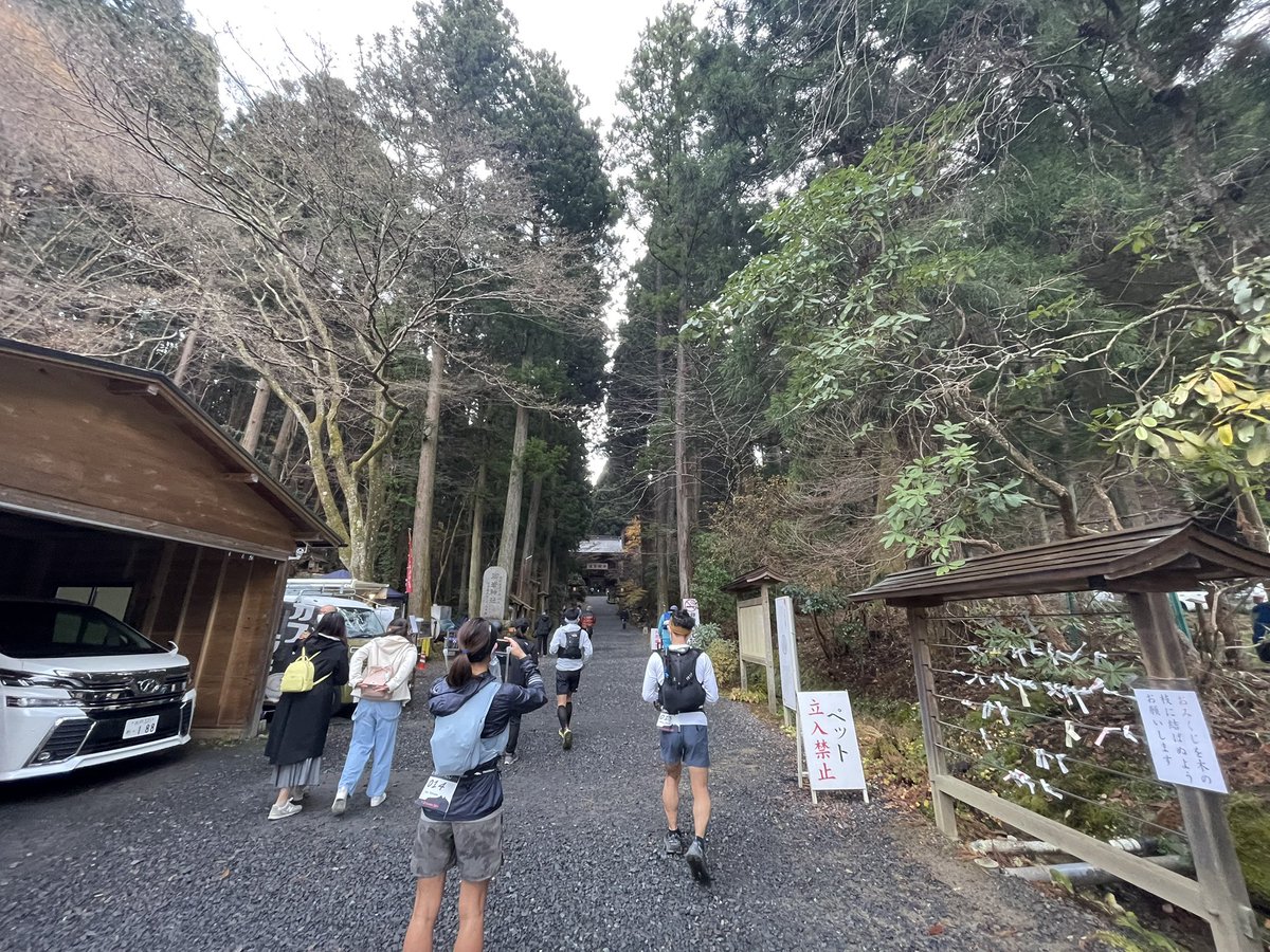 DNJ_GURU's tweet photo. 久しぶりにHALT100開催

5年前にはじめて走った100mileは神ペーサーのお陰でトラブル無く完走できた

楽しみやなぁ https://t.co/SffsAXK847