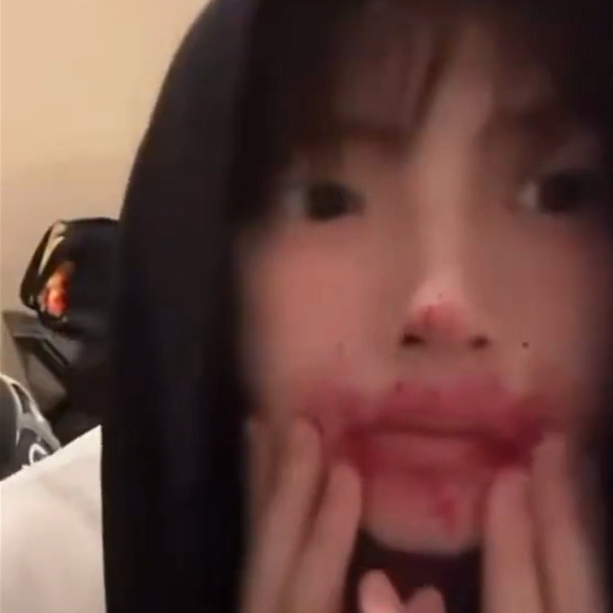 jjuwche's tweet photo. anak siapa sih ini makannya blepotan 😭😭 https://t.co/kBrr07nFnK