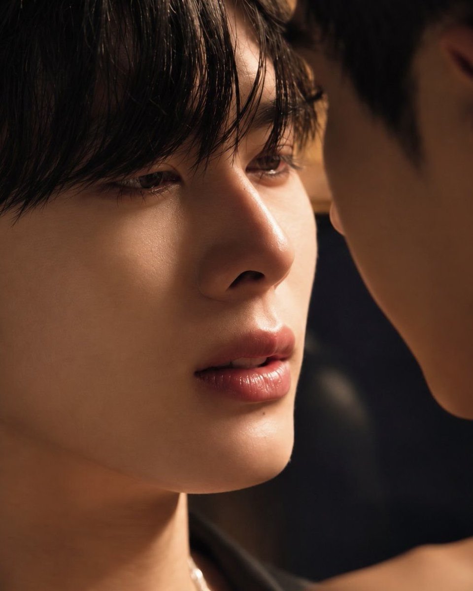 mmarsrina's tweet photo. face card อย่างโหด🫠 ครบเครื่องทั้งความหล่อและสวย จริงๆต้าคิ้วเข้ม สันกรามชัด แต่ทุกอย่างดูละมุนขึ้นเพราะตาหวาน จมูกสวย ปากเป็นกระจับอะ เวลายิ้มทีแก้มก็ขึ้นหนวดแมว ฮืออออ รักเคะ ( ˶˘ ³˘)♥︎ https://t.co/JJYRwWMeCu