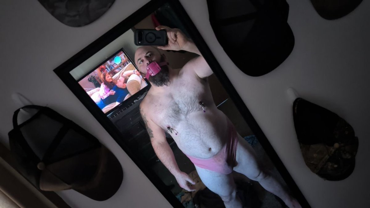 goddessem2d's tweet photo. @Justini69u keep reposting and retweeting till this bitch goes viral https://t.co/pGcFJdvWq2