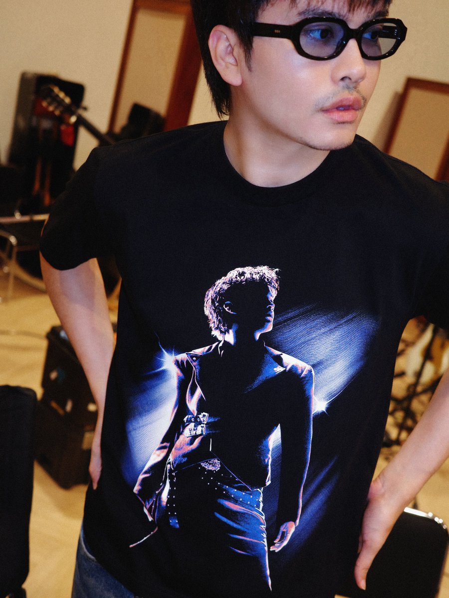sometime_w's tweet photo. ก็ว่าจะไม่เอาครบลาย ละดูพี่นักร้องเขามาขายขนาดนี้ อะเค๊ครบกะด้ายยยย
สาดไปค้าบสมาชิกกกกกก
#THEMOMENT_ARENAENCORE https://t.co/oZWWVTq2f6