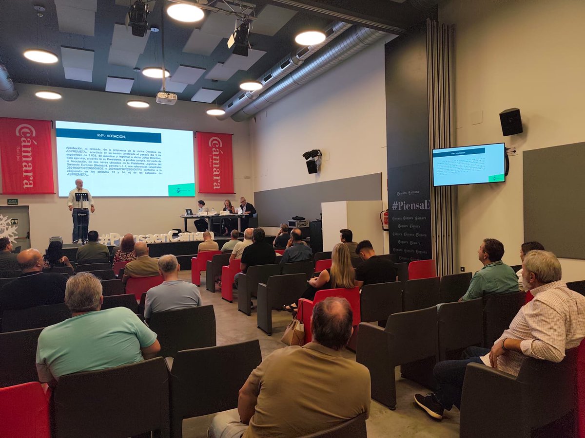 ASPREMETAL's tweet photo. En #ASPREMETAL hemos celebrado una nueva Asamblea, un espacio de encuentro, participación y diálogo en el que se ponen sobre la mesa los proyectos y retos que marcarán el futuro de la Asociación.

Algunos de los temas tratados:

⬇️ https://t.co/Z4qRbIosO8