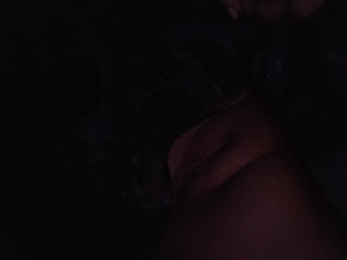 chalkedbits's tweet photo. hey get   ur head out from    under my blankie    (˶ ꩜ ㅁ  ꩜ ) !! https://t.co/CS8C8omJvD