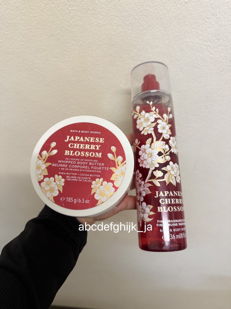 abcdefghijk_ja's tweet photo. — น้ำหอม + โลชั่น Bath &amp; Body —
Japanese Cherry Blossom 
*ใช้ไป 2-3 ครั้ง ยกเซ็ต 200.-

#BathBody #บาสแอนด์บอดี้ #ส่งต่อน้ำหอม #น้ำหอม #ส่งต่อโลชั่น #ส่งต่อเครื่องสำอาง #JapaneseCherryBlossom #น้ำหอม #โลชั่น https://t.co/pxn1kDrUf7