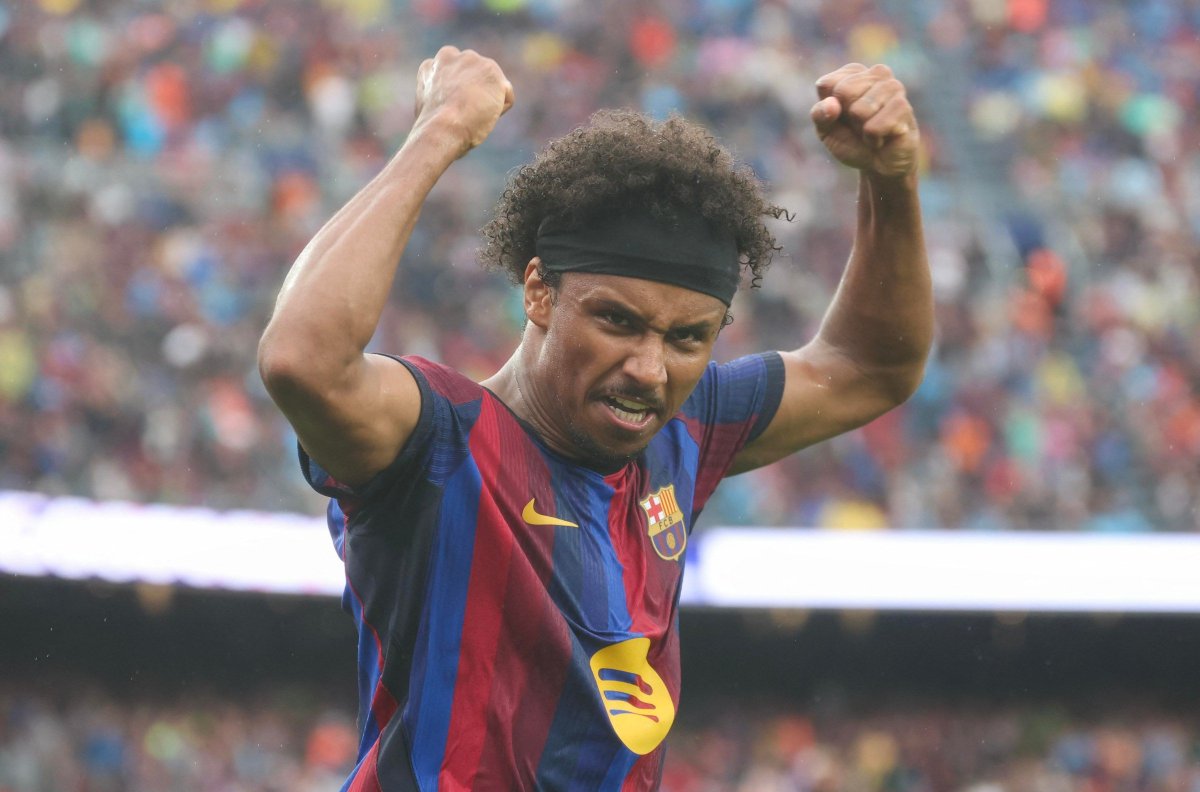 masaimjini's tweet photo. New summer signings like Rodri, Anthony Gordon, Karim Adeyemi, and Gabriel Jesus have completely reshaped Barcelona's squad and tactical combinations under Hansi Flick. https://t.co/Wd07eYm5PD