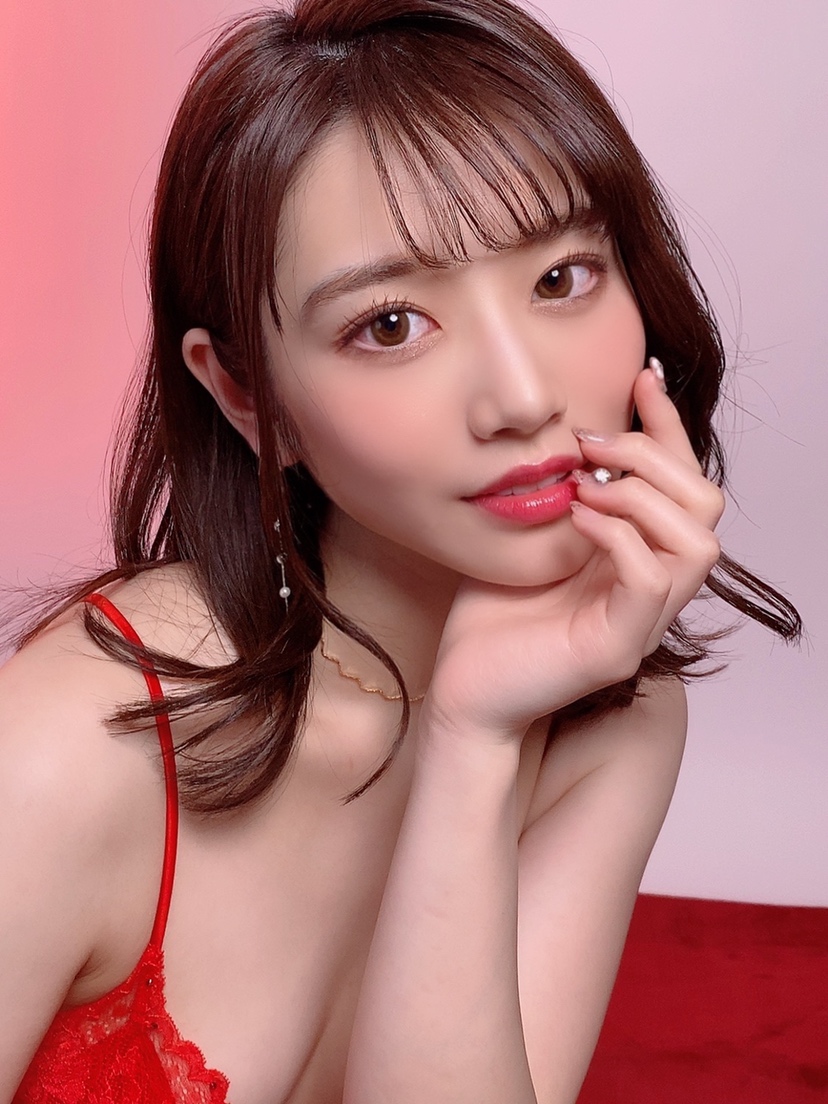 e5QG8's tweet photo. 頬杖ついた河北彩花ちゃん、美しいな
#河北彩花 https://t.co/ZpdlqiQ6Ge