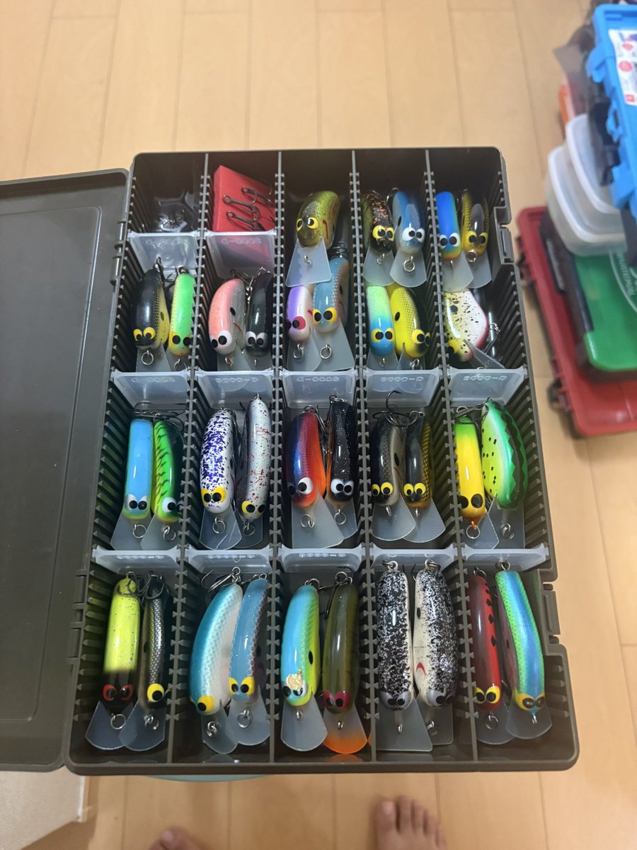 FrowerFrower523's tweet photo. 帰宅
イヨチンワラミーを
整理しております
２つロストしてる😖 https://t.co/PlR3m2dkT4