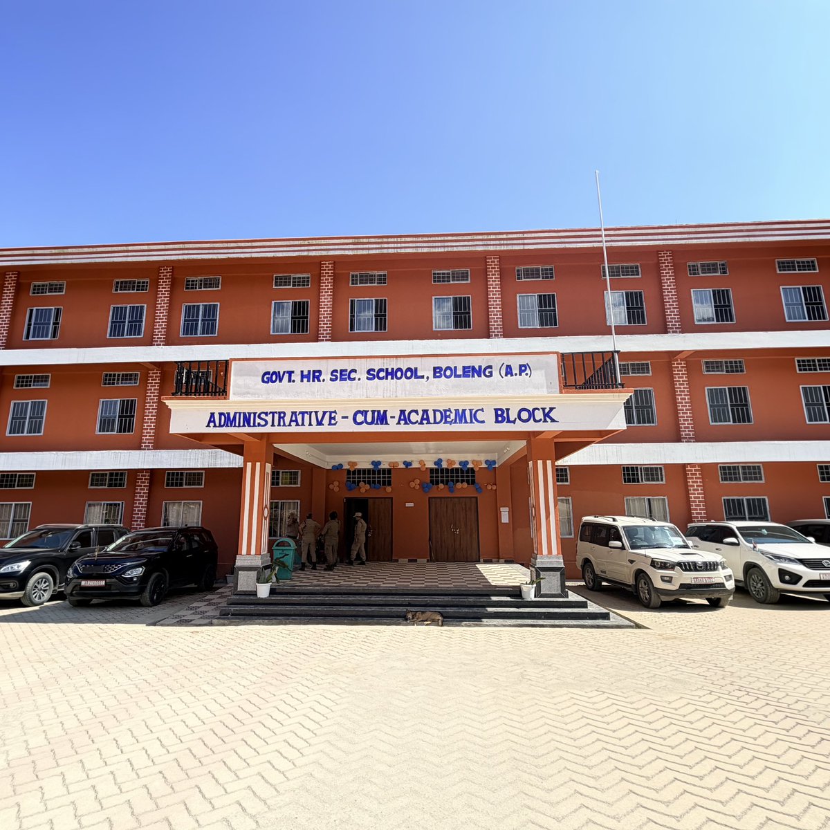 PemaKhanduBJP's tweet photo. It feels good to see government schools like this taking shape in our districts. This Government Higher Secondary School at Boleng is a reflection of our continued efforts to replace old, dilapidated school buildings with modern, safe and better infrastructure for our children. https://t.co/Vrq3rMFSYU