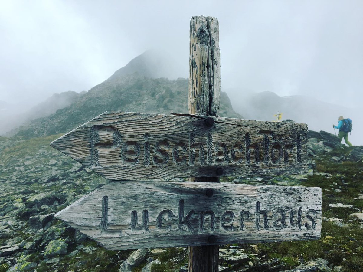 luiz1697's tweet photo. ‚Wenn Du es eilig hast, mach einen Umweg. ‘ Wie oft hat mich dieser Spruch schon provoziert! ! ! ! Aber es stimmt, denn wir nehmen unser geschäftiges Tun viel zu wichtig, glauben dass wir ohne zu stressen weniger erfolgreich wären. Wer viel Outdoor https://t.co/CEZYPGnjJr
