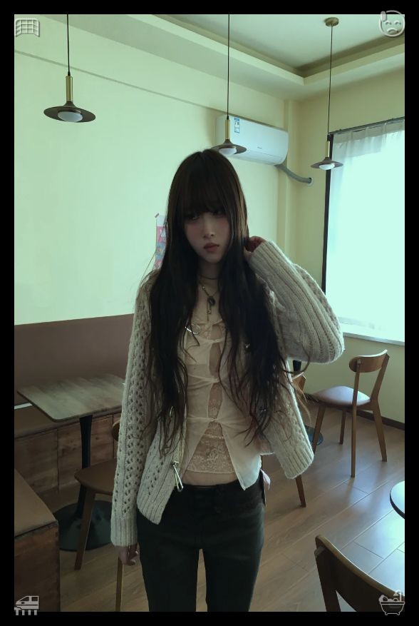 Xmadison97X's tweet photo. 👗Pickled cucumber Cucumber, addedThey walked around the room together, Luna showing the kitten all the interesting things—the couch, the coffee table, the potted plant, and even a small basket filled with soft toys. https://t.co/7fvK7ZBXdQ