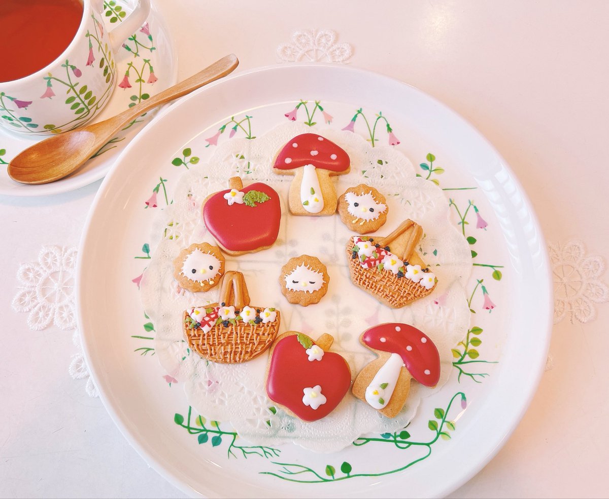 linnea_livly's tweet photo. #リヴリー研究作品

アイシングクッキー🍪
再掲です。 https://t.co/NLL9NP7f5q