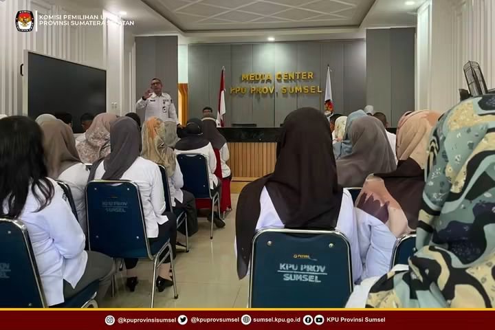 kpusumsel's tweet photo. #Temanpemilih Menutup September, menjadi momentum bagi kita untuk sejenak mengevaluasi apa yang telah dikerjakan, capaian yang telah diraih, serta hal-hal yang masih perlu diperbaiki.

Mari memasuki bulan-bulan terakhir tahun 2026 dengan memperkuat disiplin dan kerja sama https://t.co/sjjnmlGcHF