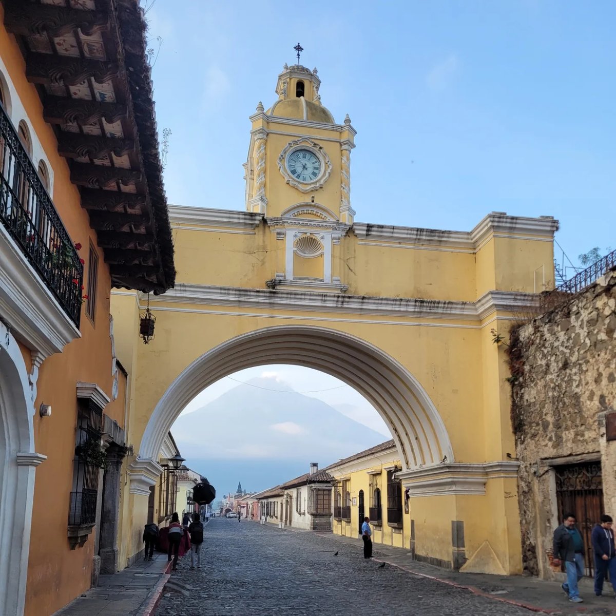 Jefferson_182's tweet photo. Volcanoes and amazing food. #guatemala https://t.co/1y7KfKjaZQ