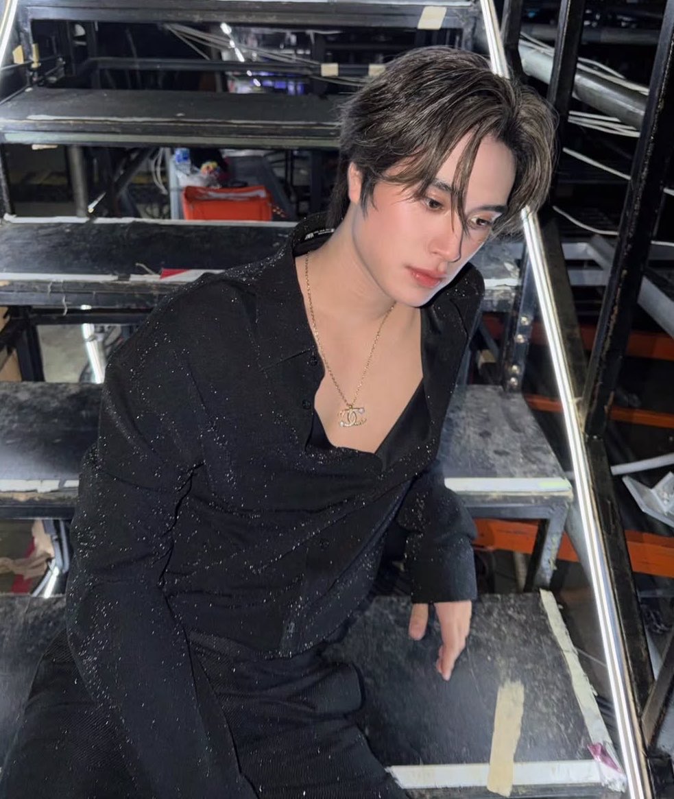 amornserpk's tweet photo. ผมยาวก็สวย ผมสั้นก็น่ารักคับ 😭🤟🏻 https://t.co/hkjWypdyG7