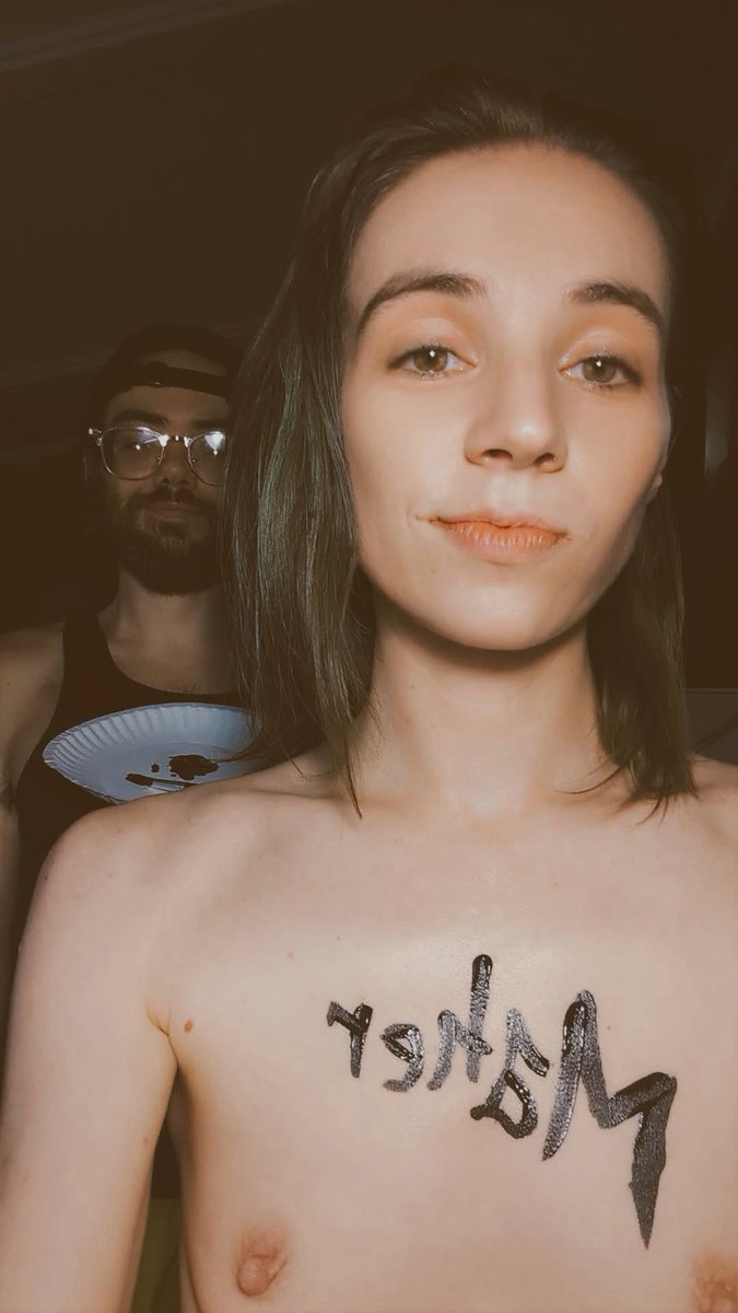 blakeandblaire's tweet photo. We love to dip into body paint!

#bodypaint #tits https://t.co/b4DjFB2Vt5