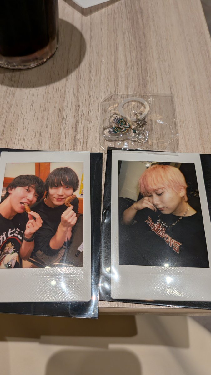 kucha_KOO's tweet photo. THE超BOYS ランチェキ 　武器　交換

譲：💚智也くんソロ
　　❤️🩷武蔵くんとかつくん
求：🤍康輔くんソロまたは康輔くんが写っ　　　　
てるもの

譲：💚
求：🤍

会場での交換お願いします。

お気軽にお声がけくたさい https://t.co/BKRvbiONzE