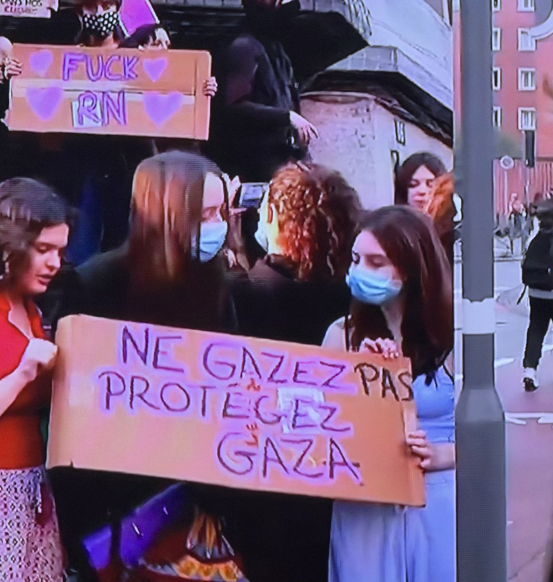 SettelJr's tweet photo. Ne gazez pas protégé Gaza ❤️🇵🇸

Fuck le RN https://t.co/RMnNmjVLzn