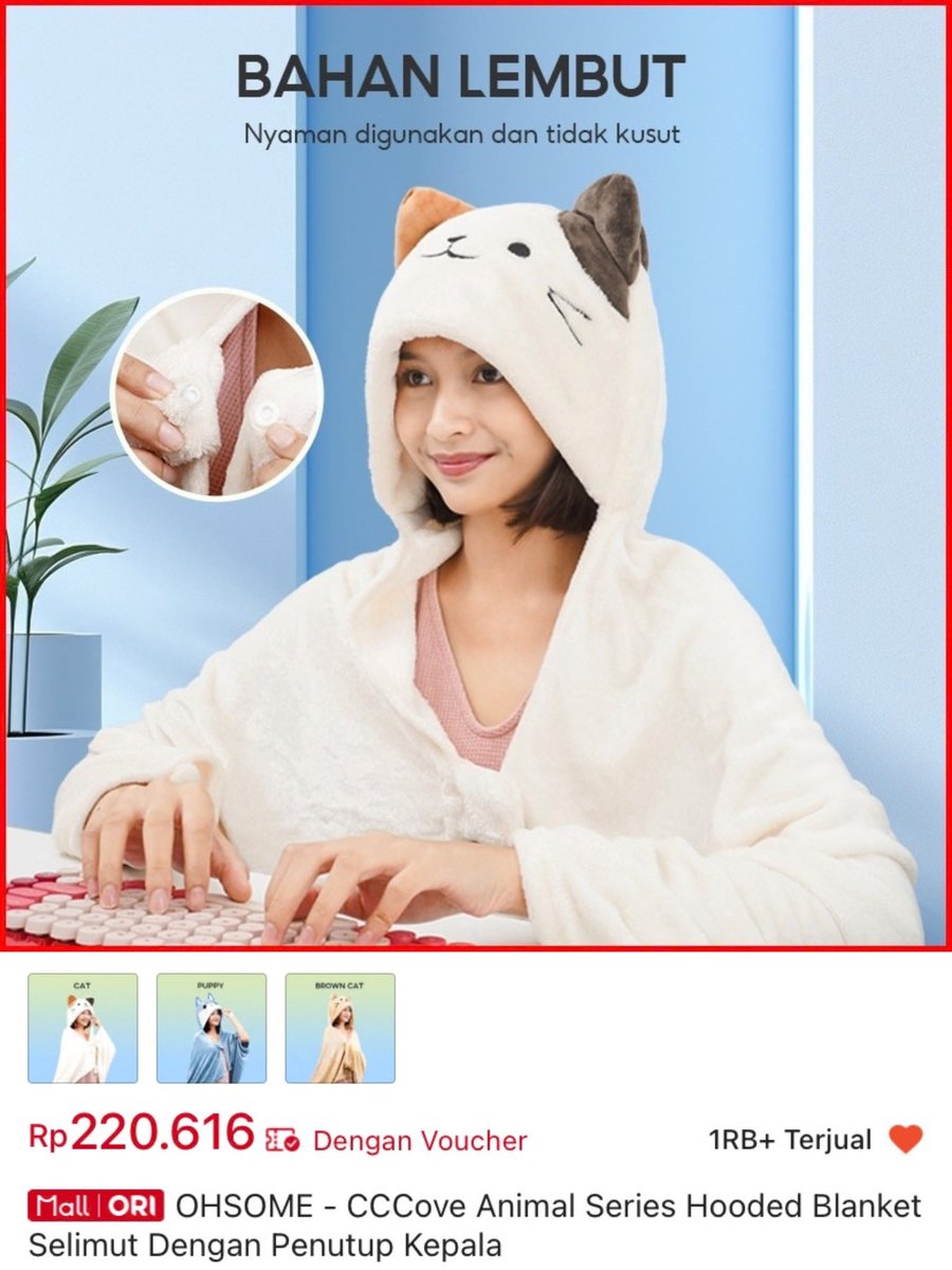 Oldschools_'s tweet photo. Hooded blanket yg dipakai Anin (@AR_AnindyaJKT48) on IDN Live: OHSOME - CCCove Animal Series (Cat) 🐱✨

Super cozy &amp; soft microfiber! Ada penutup kepala bentuk kucing yang lucu &amp; hangat, cocok bgt buat nemenin waktu bersantai di rumah 💭🤍

#Os48 #AnindyaJKT48 https://t.co/C5UZ71rqja