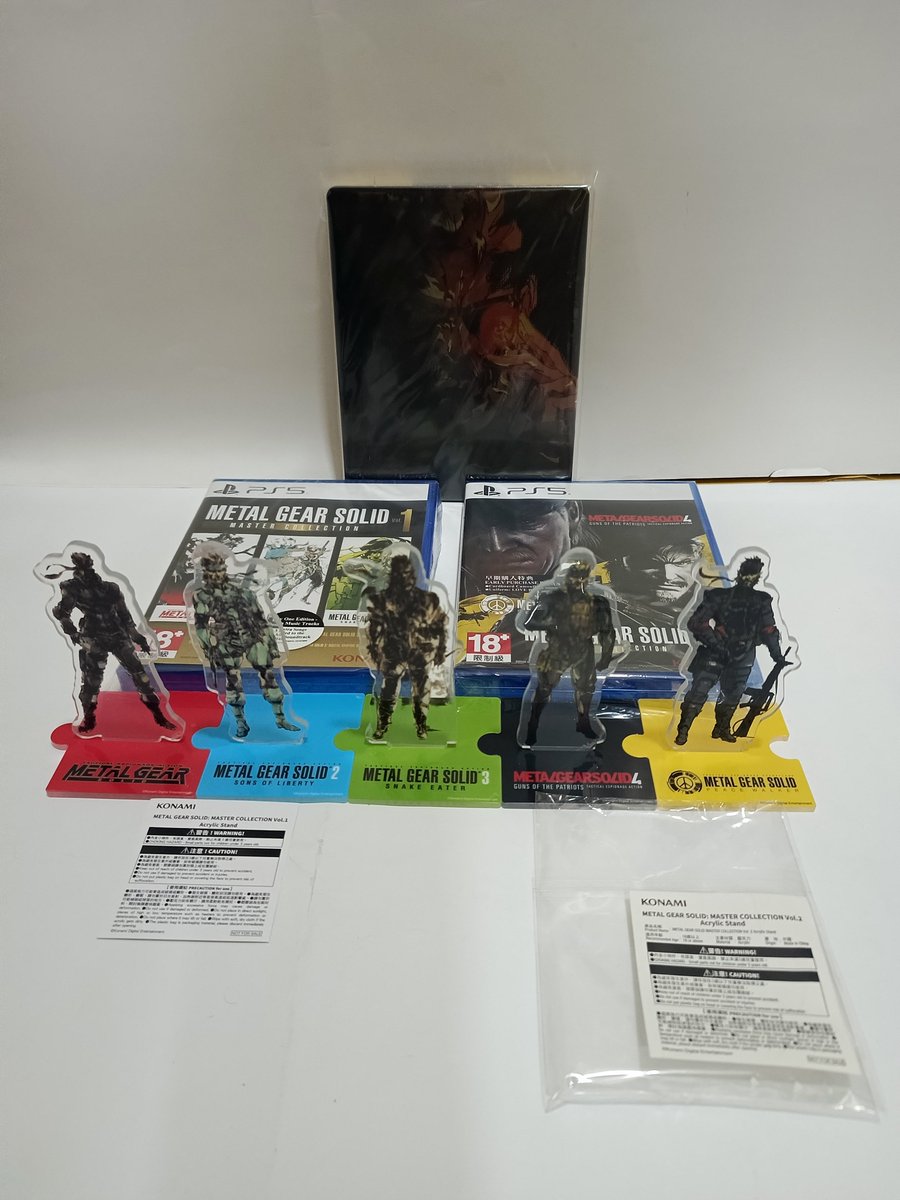 CyberRookGaming's tweet photo. Asia pre order bonus is the best for both volumes ๐คฉ
#metalgearsolid
#mgsmcvol2
#konami #solidsnake https://t.co/MZifHObAsL