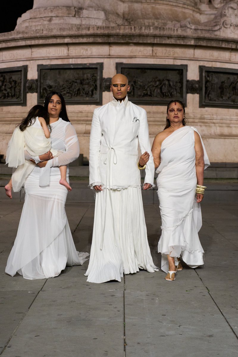jacquemusx's tweet photo. Matières Fécales designer Bhaskaran, his mother Grace, his sister Shandeal and his niece Vihannna walking their SS27 show together 🤍 https://t.co/lvzEYjxqxN