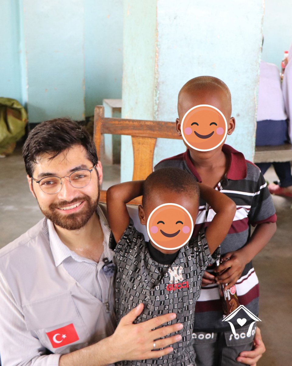 iyilikhane's tweet photo. Kurbanınız ihtiyaç sahiplerine umut olsun. Bağışladığınız kurbanları, vekaletiniz doğrultusunda Türkiye ve Afrika'da ete ulaşmakta güçlük çeken yetim ve ihtiyaç sahibi çocuklara ulaştırıyoruz.✨ https://t.co/6ljbwuD6H5