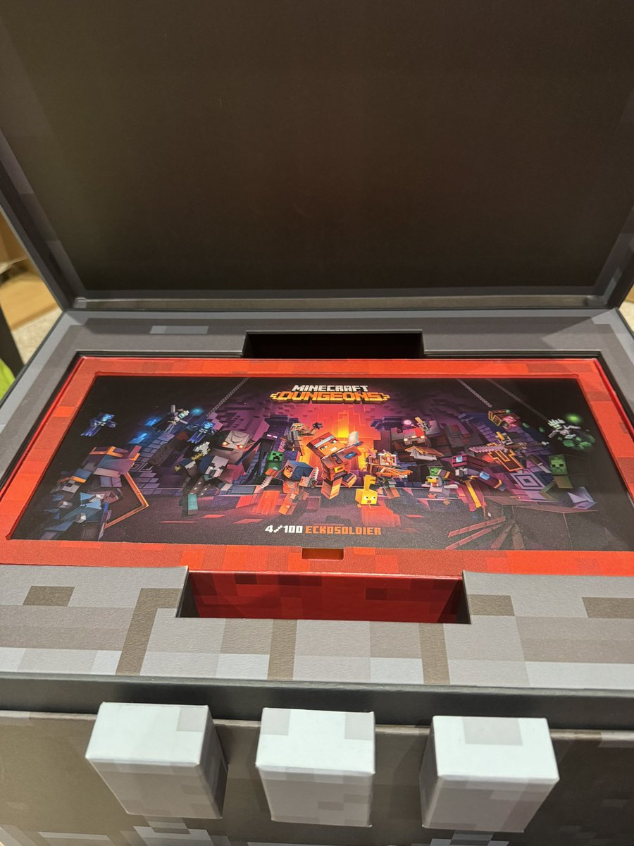 eckoxsoldier's tweet photo. 🚨 HAPPY MINECRAFT DUNGEONS II LAUNCH DAY! 🚨 

Throwback to 7/8 years ago when Minecraft sent me the coolest Dungeons box for dungeons 1 launch, it’s still in pristine condition today 😎 

Don’t miss out on a special launch 

🔗 pre order: https://t.co/Q15GTKDBBu 🔥 https://t.co/cvHdScfTVO