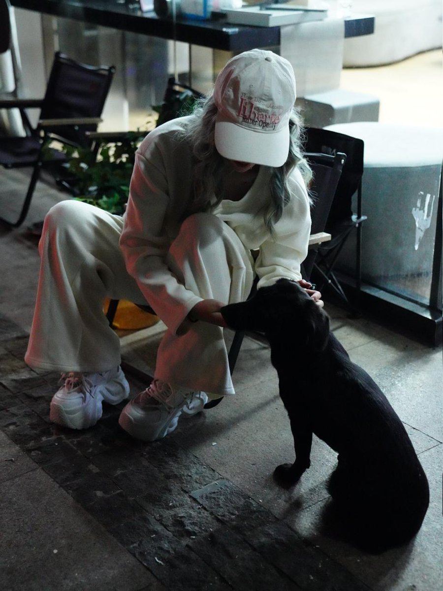 Sweet_xst's tweet photo. 重庆重庆重庆 并不是图片里写的南京

不匿名  稿主：@zhizhi5885

已验证 最后一张就是验证视频的截图