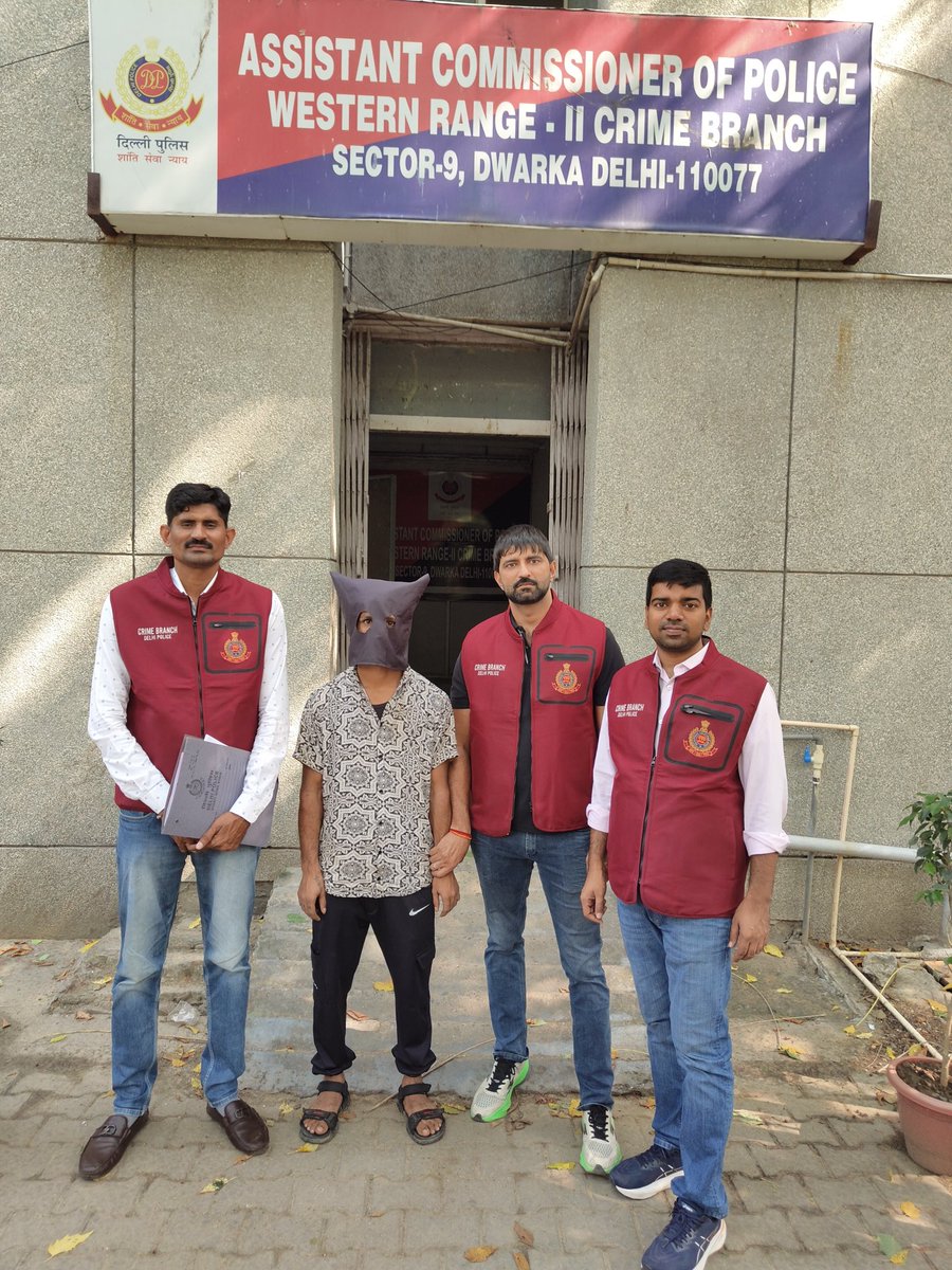 CrimeBranchDP's tweet photo. 🚨🔥 DESPERATE CRIMINAL PREVIOULSY INVOLVED IN 91 CASES, DECLARED PROCLAIMED OFFENDER IN 03 CASES APPREHENDED! 🚔

🎯 WR-II, Crime Branch, Delhi apprehended a Bad Character & Proclaimed Offender wanted in 03 cases, with a staggering history of 91 criminal cases involving robbery, snatching, theft, attempt to murder & Arms Act offences.
📍 GREATER NOIDA HIDEOUT BUSTED: Sustained intelligence development, surveillance & field verification led the team to his hideout in Greater Noida, UP.

💪 Successful operation led by Insp. Akshay Gahlaut, under  ACP Raj Pal Dabas and under the supervision of DCP Sh. Harsh Indora. 

🚨🔥 91 आपराधिक मामलों में शामिल व 03 मामलों में घोषित भगोड़ा अपराधी गिरफ्तार! 🚔

🎯 WR-II, क्राइम ब्रांच, दिल्ली ने 03 मामलों में वांछित एक BC एवं उद्घोषित भगोड़े को गिरफ्तार किया, जिसका आपराधिक इतिहास 91 मामलों का है, जिसमें लूट, झपटमारी, चोरी, हत्या के प्रयास एवं आर्म्स एक्ट के मामले शामिल हैं।
📍 ग्रेटर नोएडा का ठिकाना ध्वस्त: लगातार खुफिया जानकारी जुटाने, निगरानी एवं फील्ड वेरिफिकेशन के बाद टीम ने ग्रेटर नोएडा, यूपी स्थित उसके ठिकाने तक पहुंचकर गिरफ्तारी की।

💪 सफल कार्रवाई: इंस्पेक्टर अक्षय गहलौत के नेतृत्व में, एसीपी राज पाल डबास के मार्गदर्शन में एवं डीसीपी श्री हर्ष इंदौरा की निगरानी में।

https://t.co/5ZGgn7DpfW

#DelhiPolice
#CrimeBranch

@LtGovDelhi
@DelhiPolice
@CPDelhi