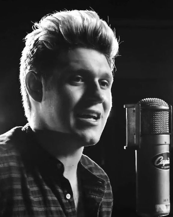 PopCrave's tweet photo. 10 years ago today, Niall Horan released his debut solo single, “This Town.” https://t.co/czjAhWHf92