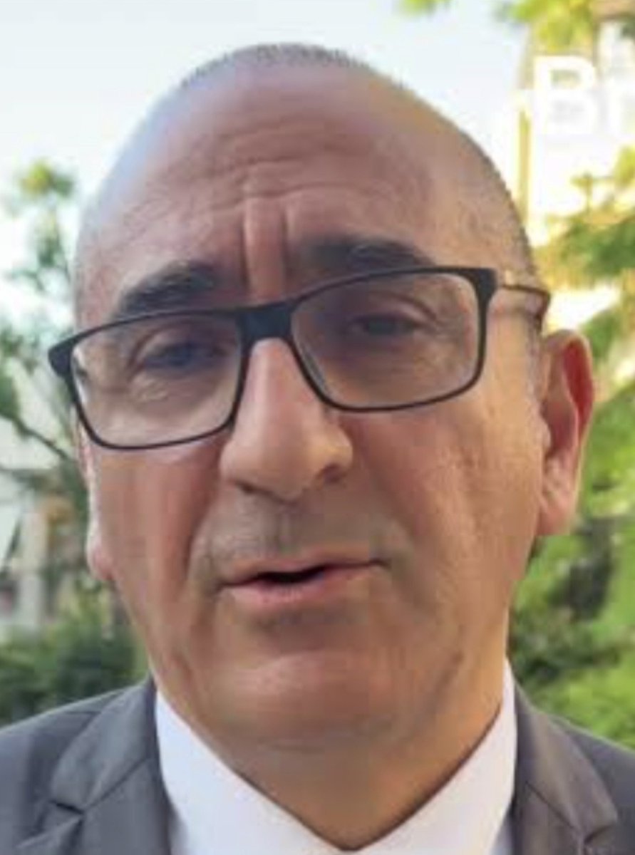 Escalet83's tweet photo. Il attend quoi #LaurentNunez pour révoquer la racaille #BallyBagayoko
en utilisant l'article L. 2122-16 du Code général des collectivités territoriales. Il a aqua poney ?
Les racailles DEHORS ! Ici on est pas au Mali !!!

https://t.co/Sw8g8kv7Ke https://t.co/8EfwyvwtRU