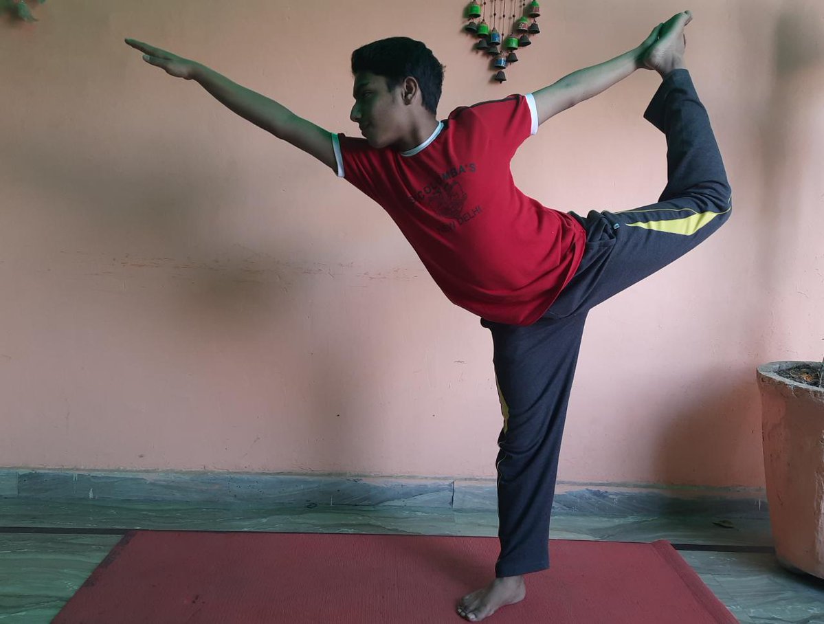 IbexRadioTarana's tweet photo. Through regular yoga practice, children are learning to stay active, healthy, focused, and mentally strong. 🌿💪
#SehatmandSeptember #HealthyKids #YogaForKids #HealthyHabits #RadioIBEX Tarana884FM Jyotirmath https://t.co/fBflqsWw0B