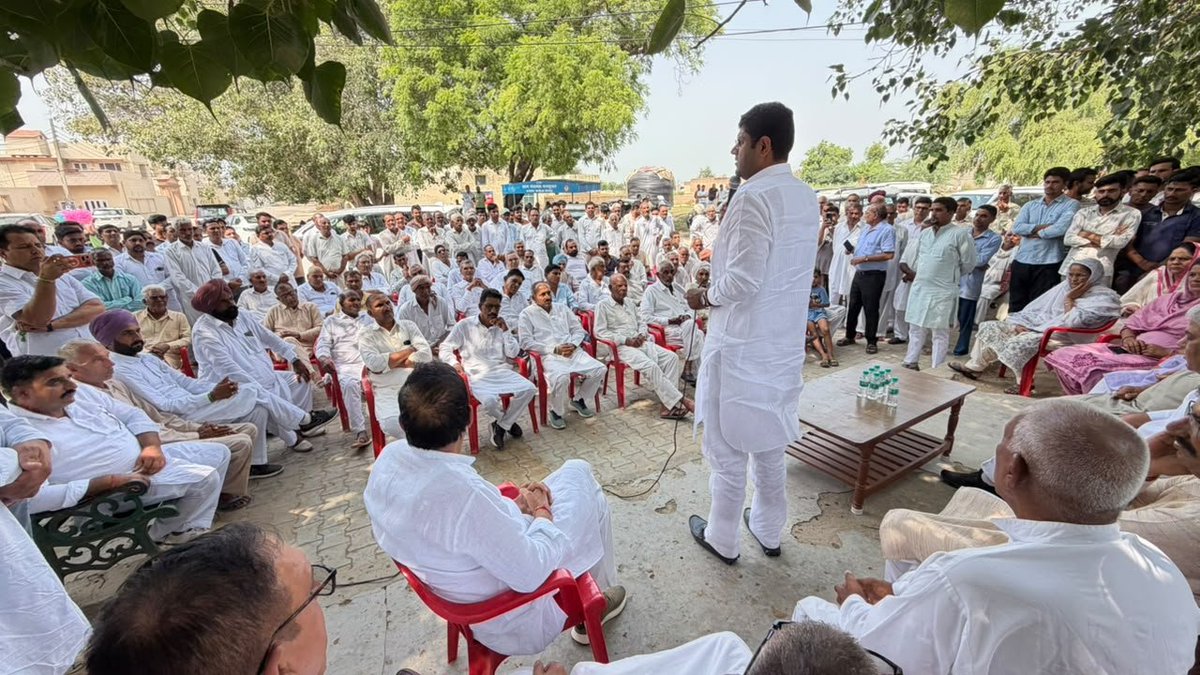 Dchautala's tweet photo. आज पूरा दिन रानियाँ हलके के गांवों में आप सभी के साथ - गांव बनसुधार और धोतड़ से शुरूआत... https://t.co/wiYE7ZFAZY