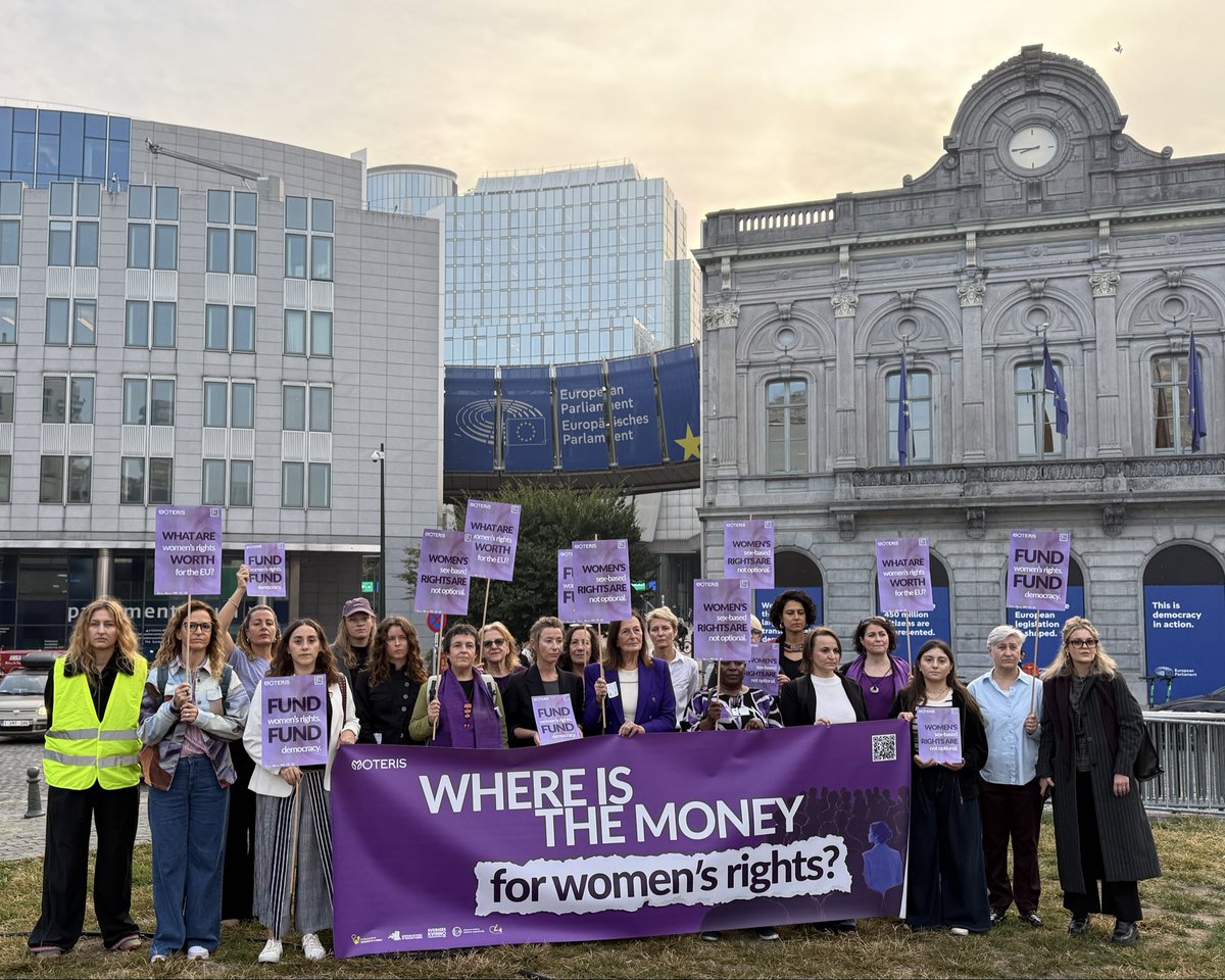 ENoMW's tweet photo. Live now: 🇪🇺 Women's rights organisations demand accountability from the @Europarl_EN over missing EU funding for women's rights.

#MOTERIS partners and WROs across Europe are taking advocacy action, demanding visible and dedicated funding in the next #EUBudget (MFF 2028–2034). https://t.co/NVHRuYrOva