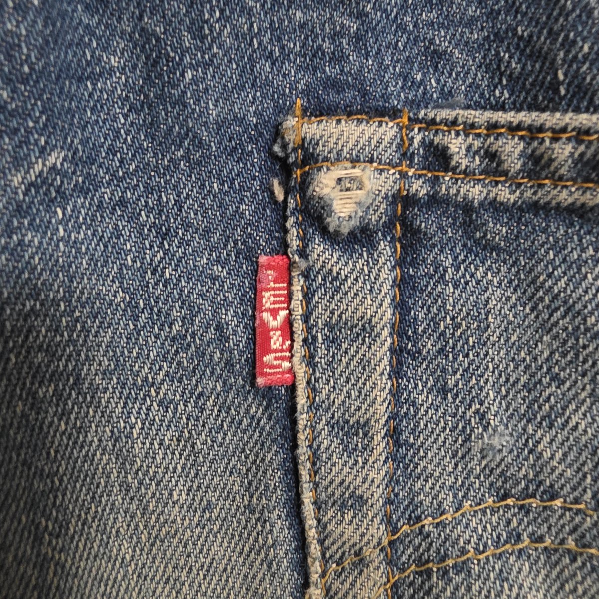 501XXLEVIS501XX's tweet photo. リーバイス 501 1955年モデル バレンシア製 W33 Y249

https://t.co/1qwH0JtwaP..

LEVI'S VINTAGE CLOTHING
LVC
501XX 1955年モデル 55501
バレンシア製
紙パッチ
BIG"E"
赤ミミ
ボタン裏「555」

#LEVIS 
#リーバイス 
#ジーンズ 
#デニム 
#ジーパン 
#Jeans 
#DENIM 
#ラクマ https://t.co/nvZNutnKNJ