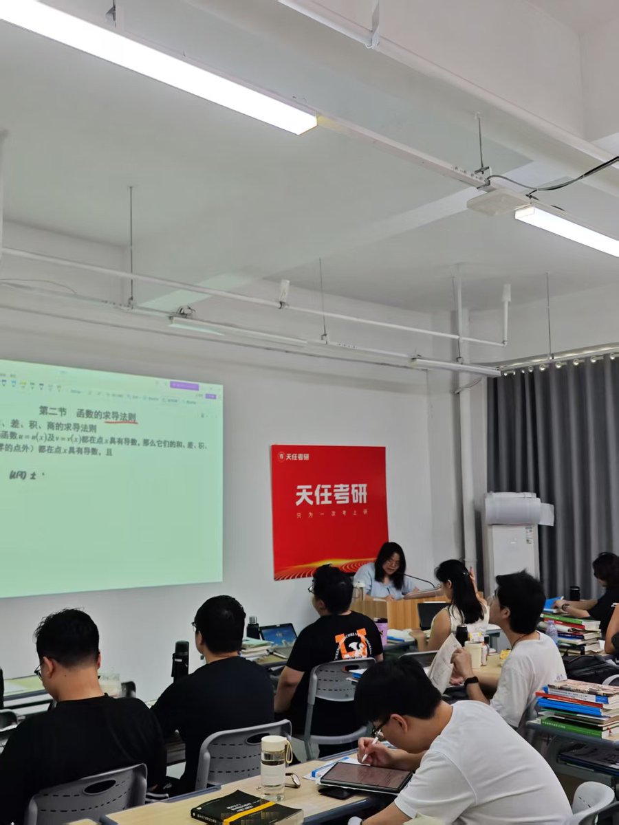 tompaige312720's tweet photo. Just wrapped an amazing 2-hour digital marketing strategy workshop! Learned actionable SEO hacks and connected with 30+ fellow creators—game-changing insights for our small businesses. https://t.co/6D51tbhA7z