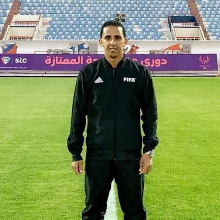 ahmad2man's tweet photo. حسب المحللين التحكيميين .. ركلة جزاء غير صحيحة لقطر احتسبها أدهم مخادمه .. و تنفيذ الركلة خاطئ أيضاً ، و ركلة جزاء صحيحه لليمن غير محتسبه، للأسف كل هذه الأخطاء تحسب أيضاً على حكم الفيديو (سلطان الحربي) الذي لم يتدخل في أي قرار واكتفى بالفرجه ! 

#اليمن_قطر 
#خليجي_الديار_العربية27
