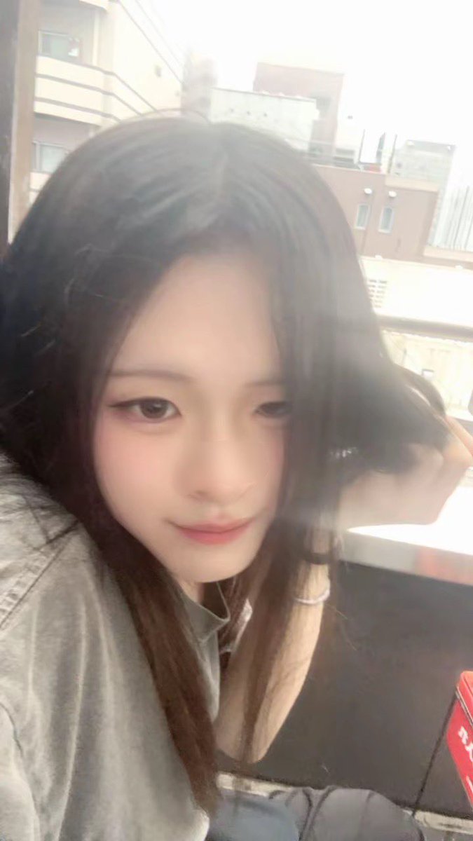 akqaqaqa's tweet photo. 今日盛れない https://t.co/yJPbsdr8IG