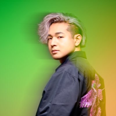 Kiita_ma's tweet photo. わざわざ4000円払って相方が出ただいにぐるーぷのラジオ聴いたら西尾が俺の悪口ばっかり言っててキレそう

誰が香ばしいって？誰がダサいって？おい白髪不潔非モテおじさん裏でぐちぐち言わず面と向かって言ってこいよ！ https://t.co/WQLFRA6iCO