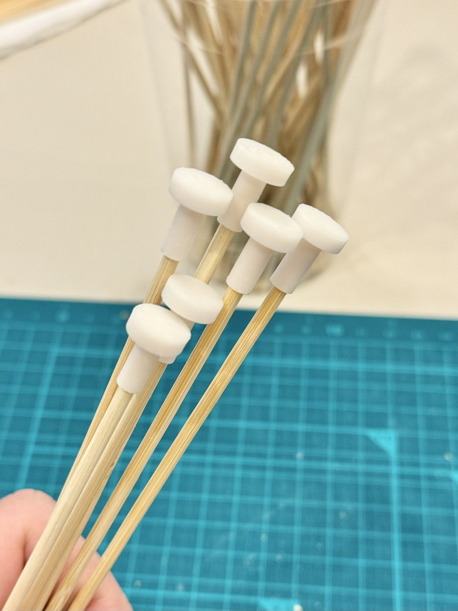 MAKI_Candy_'s tweet photo. エアブラシ用の塗装棒を作った！
塗装が捗る！ https://t.co/QBlMIyz1vk