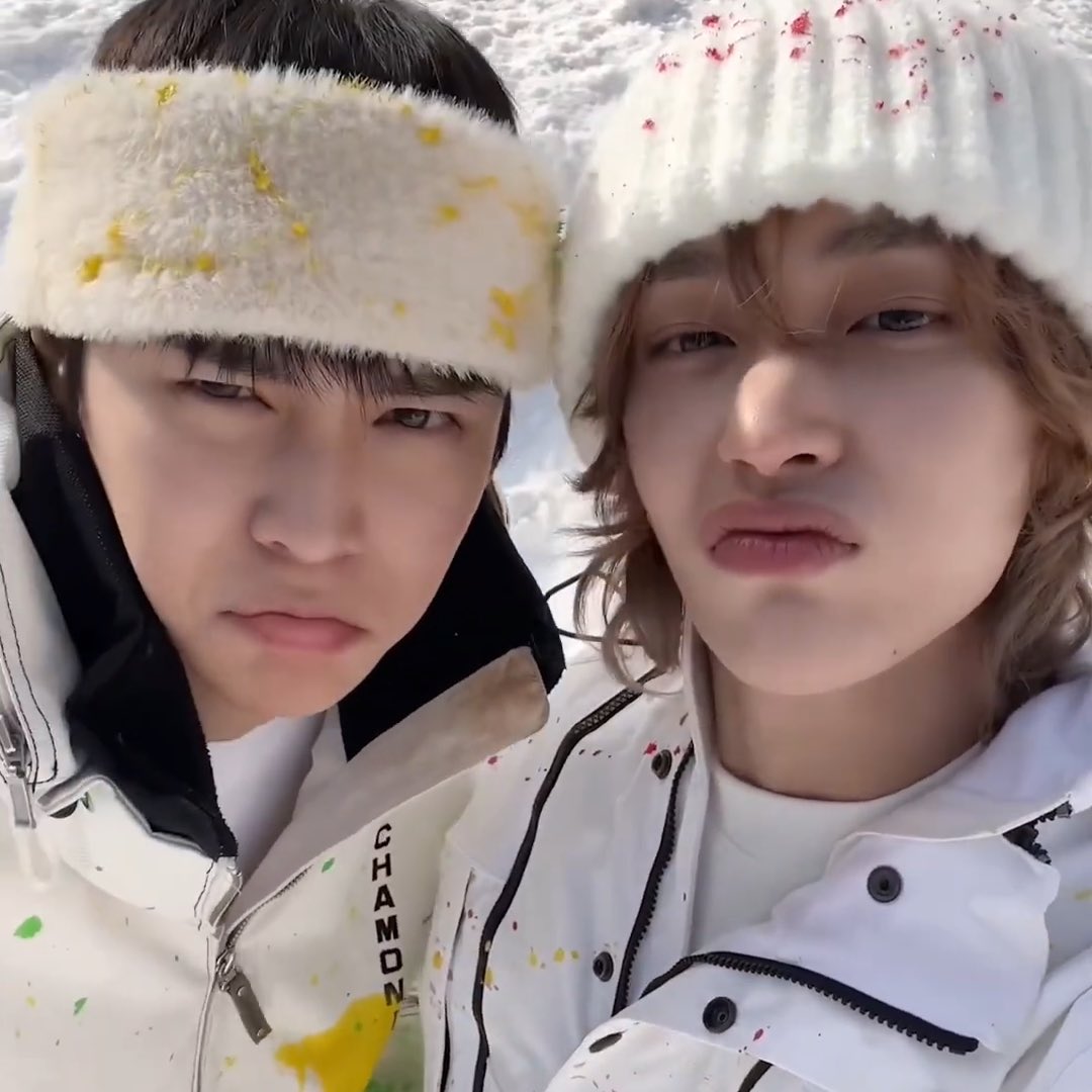 buorooqq's tweet photo. 표정동기화되는거보구이거생각나쪄..... https://t.co/lBfFmnjtyi