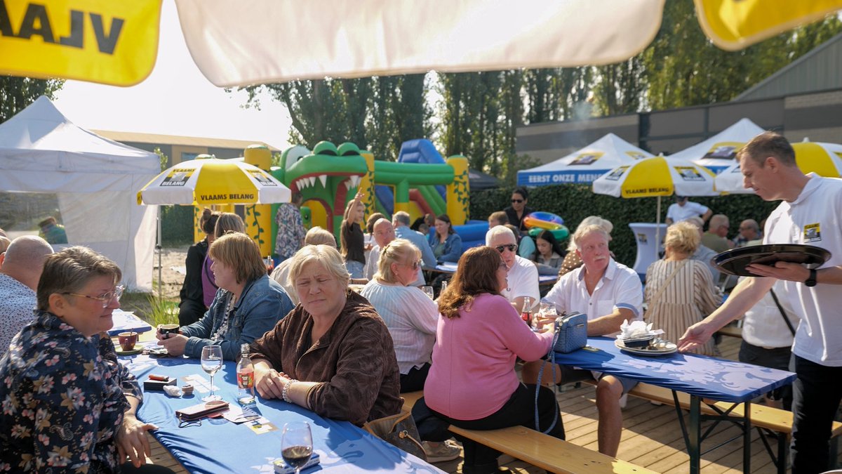 FDW_VB's tweet photo. Slag bij #Ekeren in 1705 als voorbeeld voor onze strijd: ‘Met 12000 Nederlanders en Brabanders wonnen we deze slag tegen 25000 Fransen en Spanjaarden die ons land en #Antwerprn bezetten. Waarom? Omwille v/d kracht van een overtuiging! Waar een wil is, is een weg! Voor Outer en Heer! Erop en erover voor ons Eigen Volk Eerst!’ @VBAntwerpen gezinsdag #Ekeren